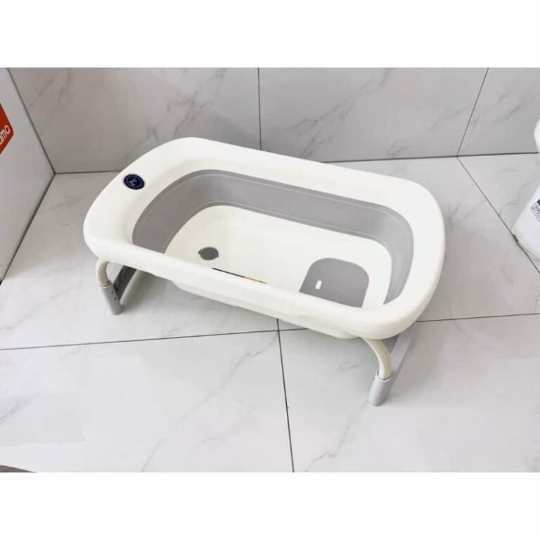 Bebemaman-Table-a-langer-Baignoire-avec-Thermometre-digital-integre-9-768x768